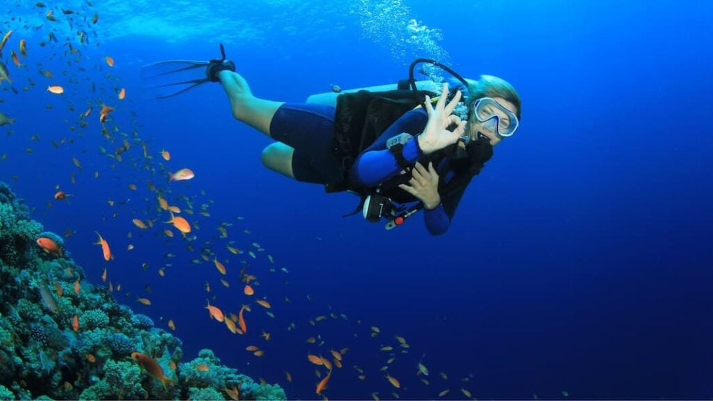 woman scuba diving c